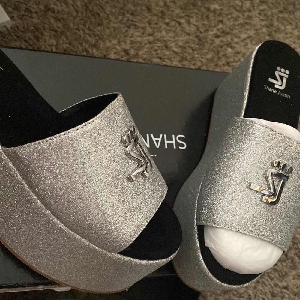 Shane Justin retail price $150